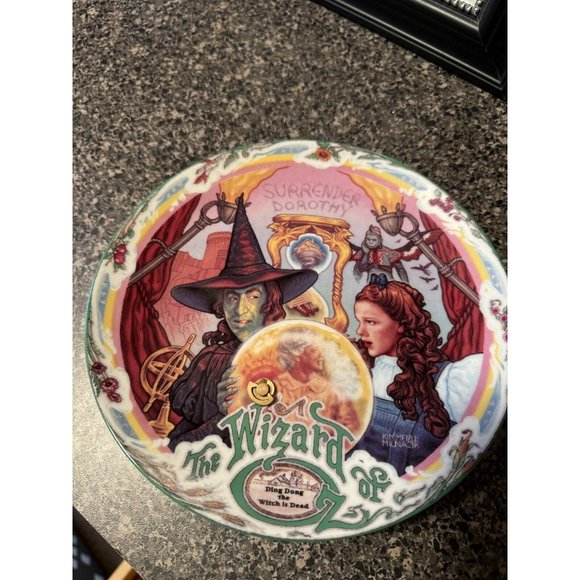1993 Wizard of Oz Ding‎ Dong the Witch is Dead Musical Knowles Collector's Plate - Picture 1 of 2